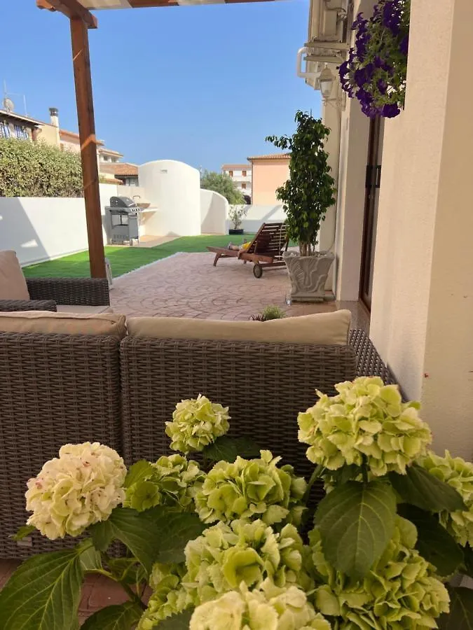 Le Residenze Del Mare Affittacamere La Caletta